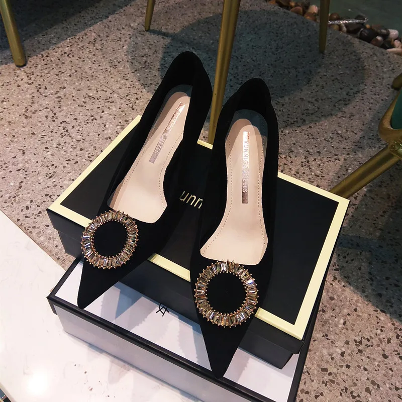 

Rhinestone high-heeled shoes female new fund all match pointed shoes autumn black temperament sexy fine heel