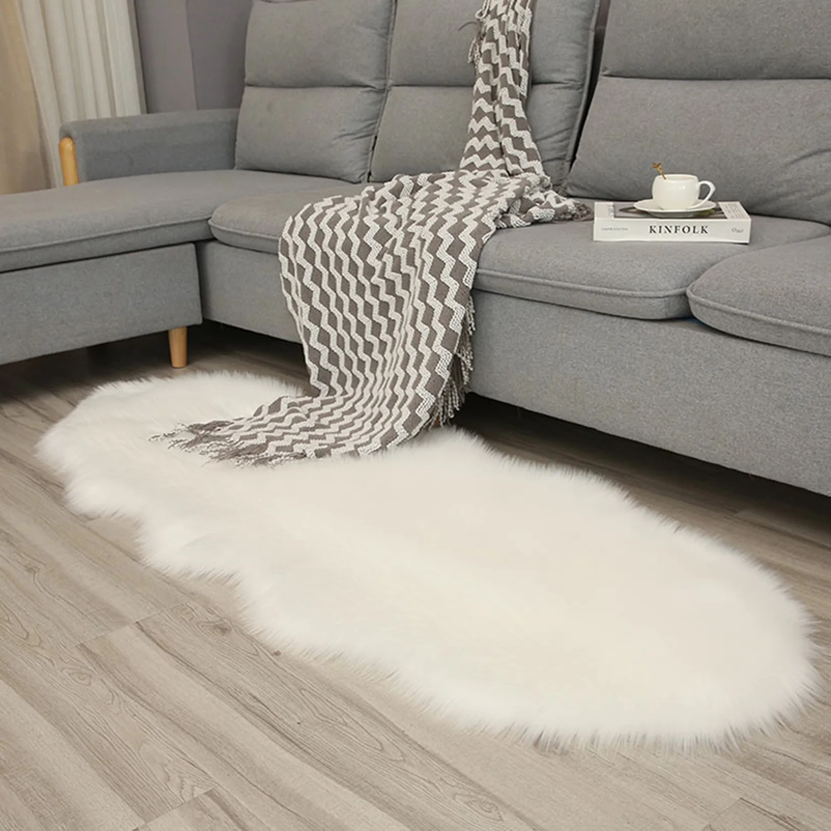 

Living Room Mat Bedroom Carpet Artificial Wool Luxury Fluffy Rug Plush Mat Sofa Side Carpets Non-slip Soft Floor Mat Nursery Rug