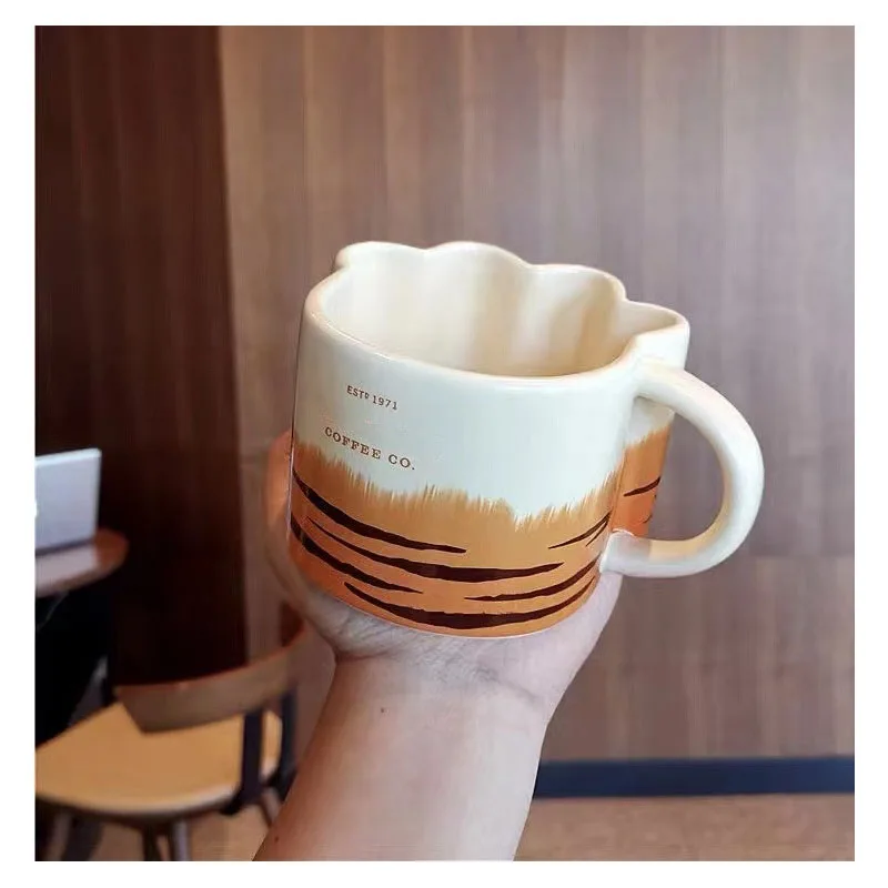 

Star Papa New Cute Tiger Palm Ceramic Mug Cute Foot Shape Coffee Cup Female
