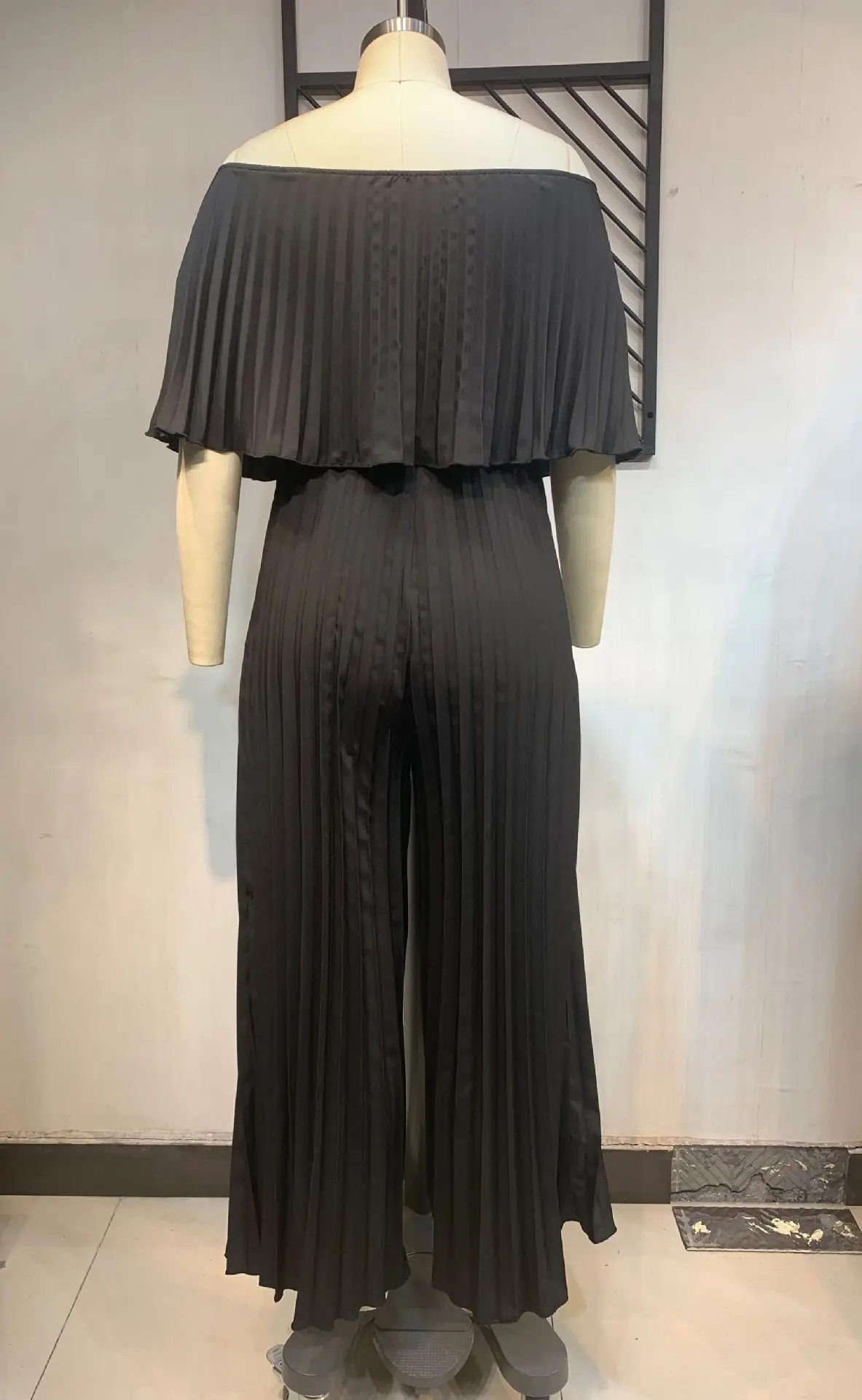 Plus Size Chic And Elegant Women Jumpsuits Ruffle Solid Outfit Lady Outwear Wide Leg Pant 2023 Spring Female Fashion Jumpsuits