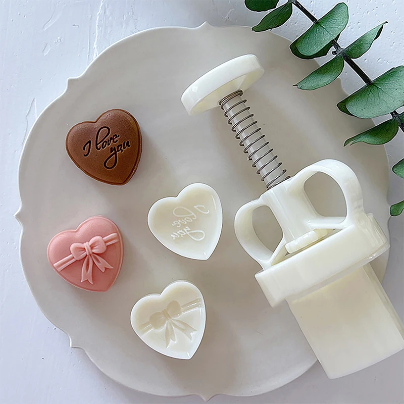 

1Set 20g Mini Love Shape Gift Mooncake Mould Mid-Autumn Festival Green Bean Cake Cookie Stamp Valentine's Day Pastry Baking Mold