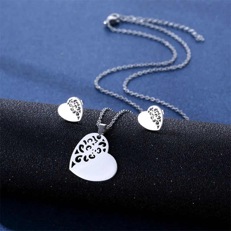 

Stainless steel necklace love heart pendant earrings set clavicle chain niche design cross chain
