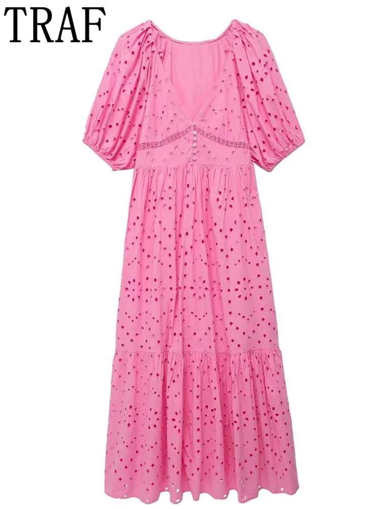 

Женское длинное платье с вышивкой, коротким рукавом-фонариком и рюшами