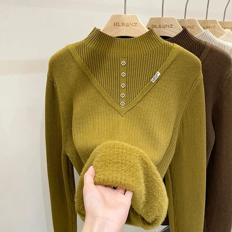 Женский утепленный вязаный пуловер с бархатной подкладкой