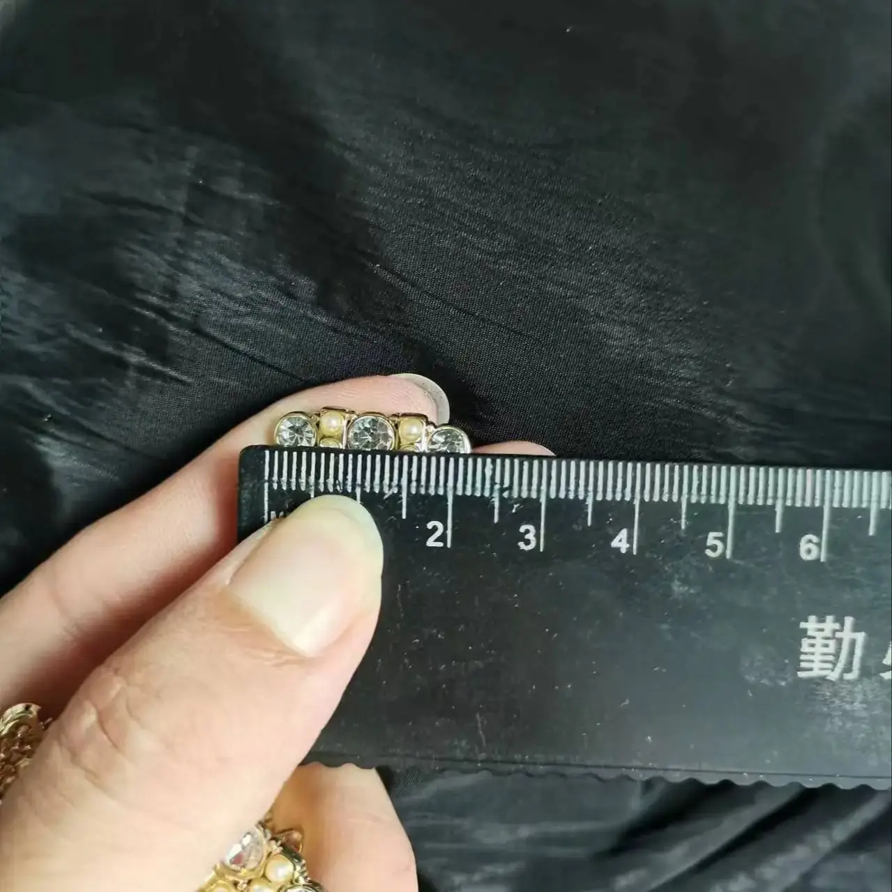 Квадратные пуговицы с металлическим жемчугом и стразами 6 шт