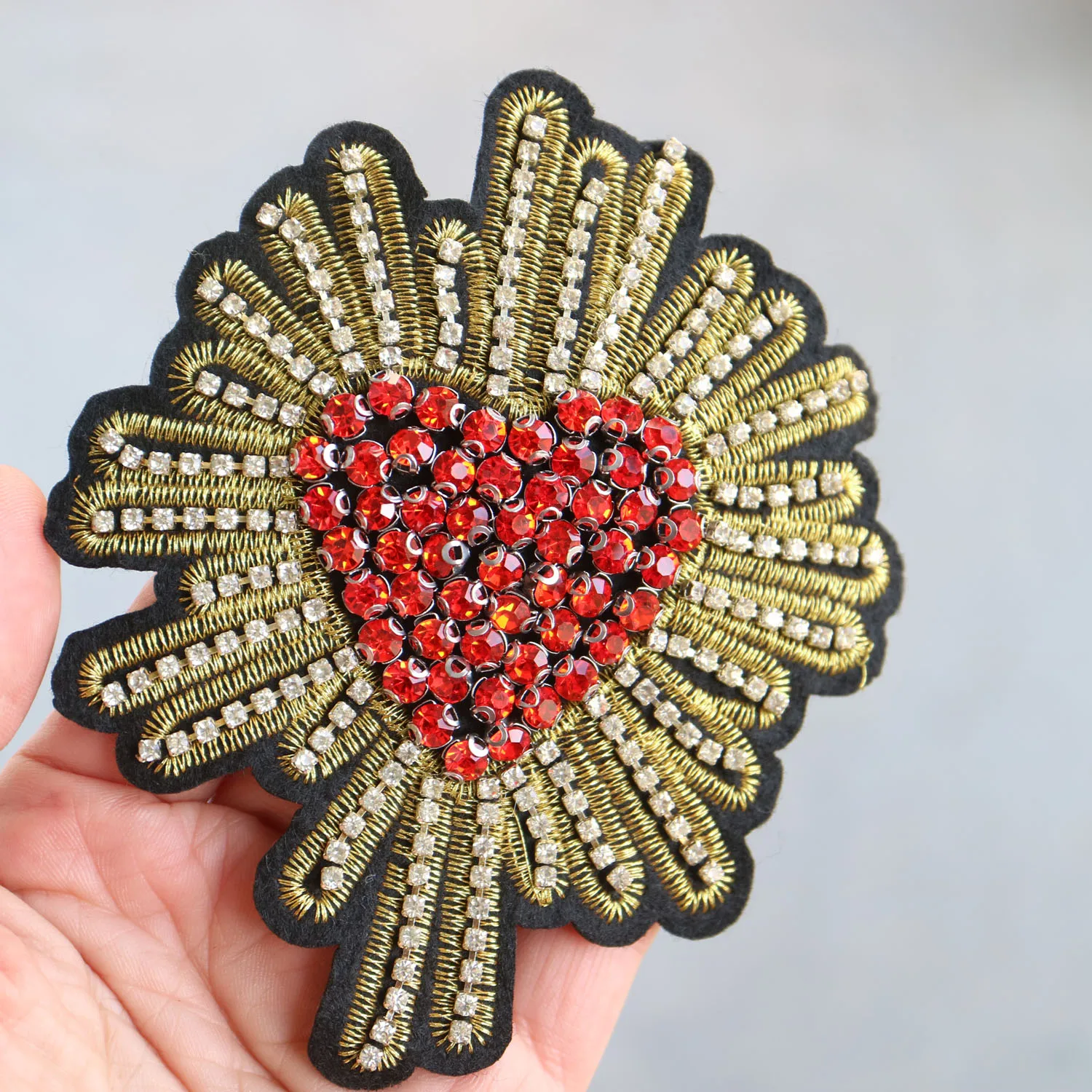 Винтажные вышитые бисером нашивки для одежды сделай сам Стразы нашивка с