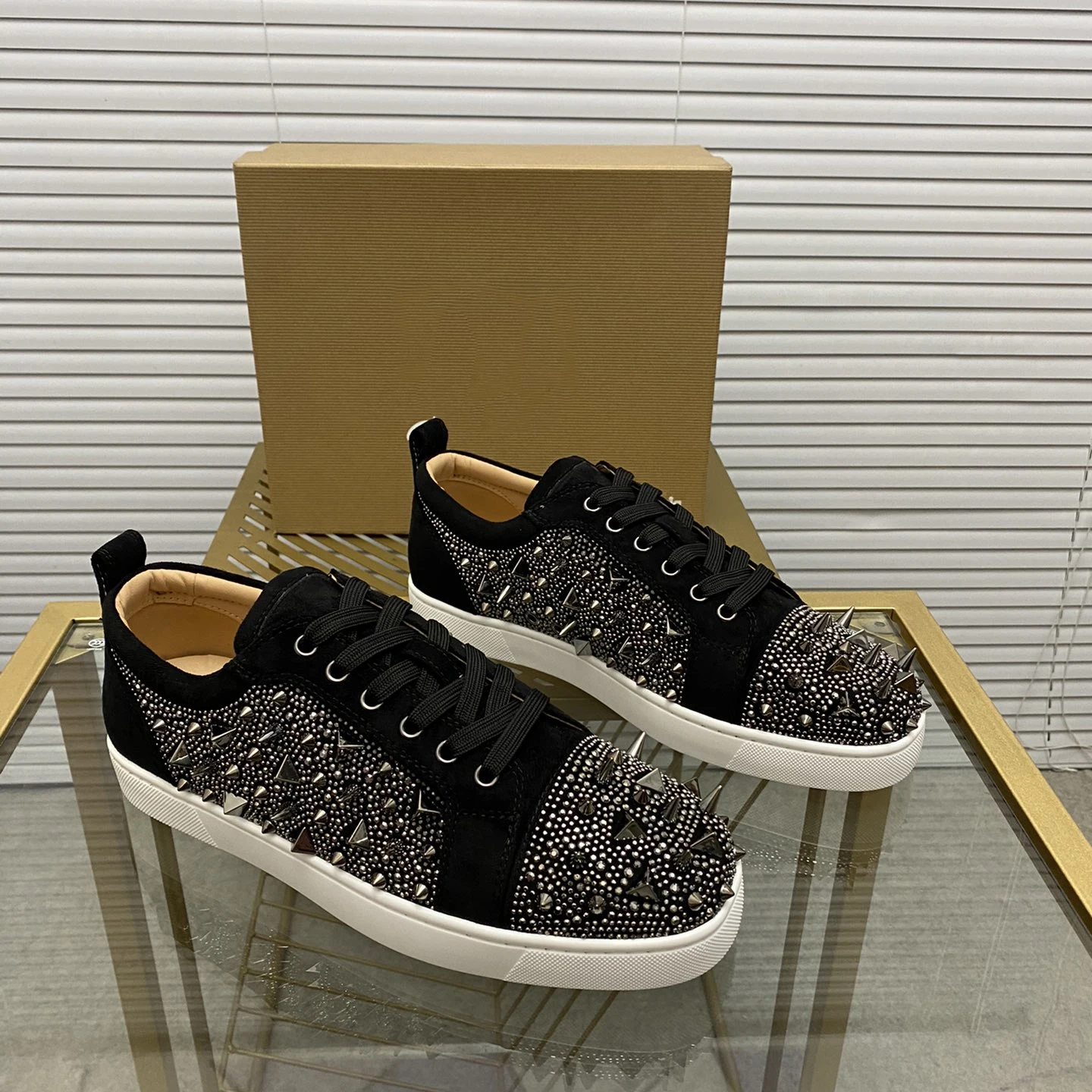 

Top Quality Red Sole Mens Casual Shoes Luxury Womens Leather Sneakers Unisex Fashion Trainers Youth Designer Canvas Shoes MD0135