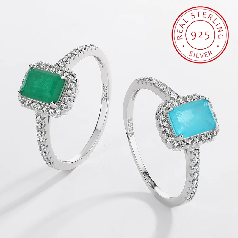 Женское прямоугольное кольцо из серебра 925 пробы с изумрудом и сапфиром