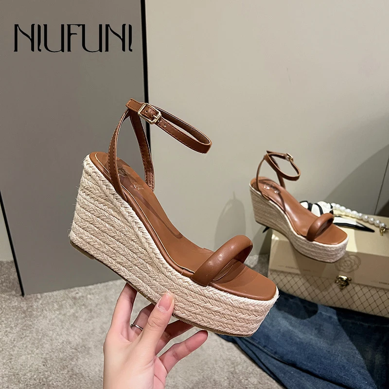 

NIUFUNI Summer Square Toe Rattan Grass Woven Women Sandals Platform Wedge Buckle Slingback Solid Color Gladiator Shoes Hemp Rope