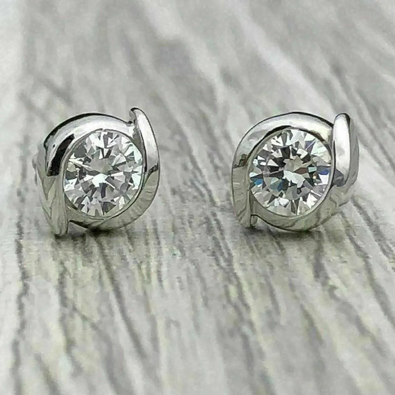 

Huitan Eye Shaped Stud Earrings Ear Piercing Crystal Round Cubic Zirconia Delicate Women's Fashion Versatile Jewelry