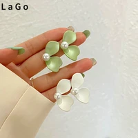 modern jewelry s925 needle flower earrings popular style elegant temperament white green drop earrings for women wholesale