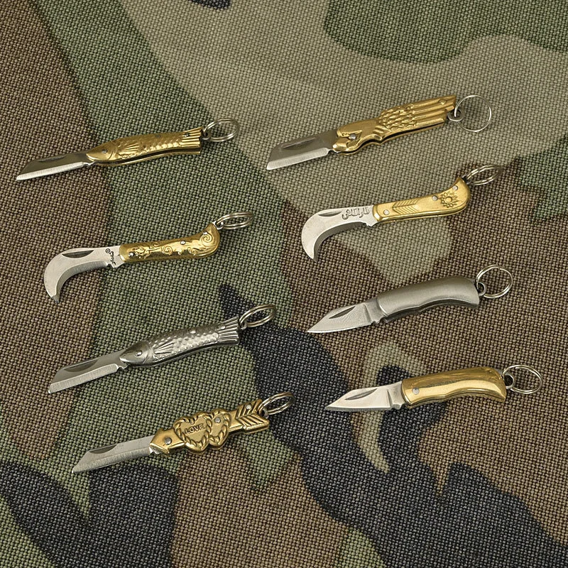 

Mini Pocket Keychain Knife Folding Brass Keychain Pendant Cleaver Blade Cutter Tool Gift Camping Hinking Outdoor Tools