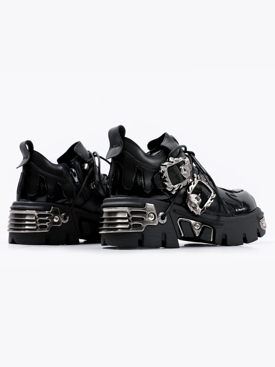 

New Retro Gothic Shoes Punk Metal Platform Dark Low-cut Motorcycle Shoes for Men and Women with The Same Paragraph.