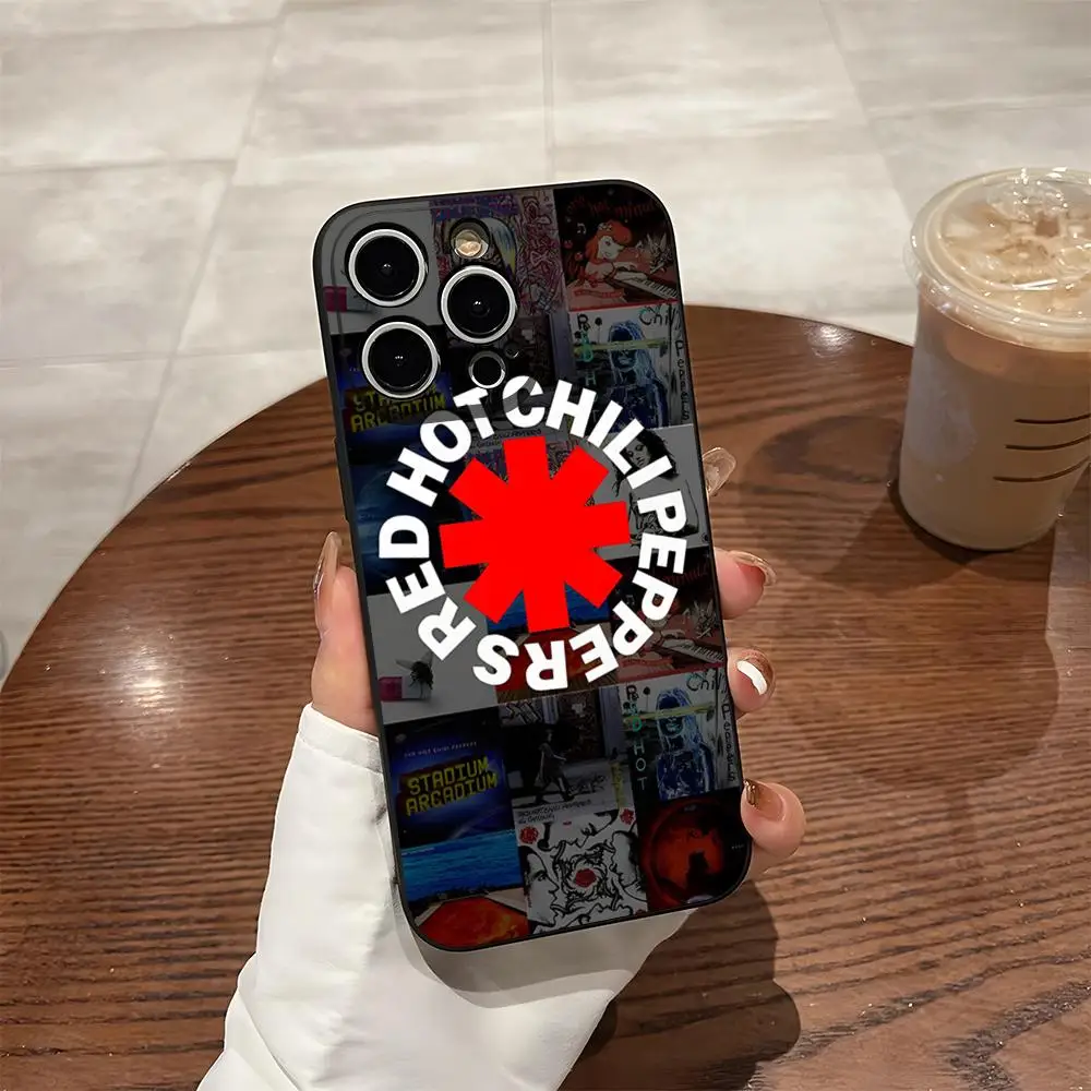 Чехол для телефона с изображением группы Red Hot Chili Peppers для iPhone 17 Pro Max, 18, 14 Pro Max, 12, 16, 15, 13 Pro, 11, Xr, X, Xs, 8, 7 Plus. (art.: 3920dd310e910) - 3920dd310e910