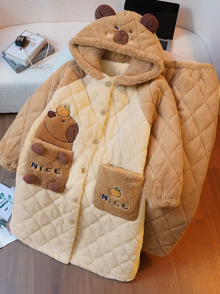 Трехслойная стеганая новая женская ночная рубашка цвета хаки Barra на осень и зиму