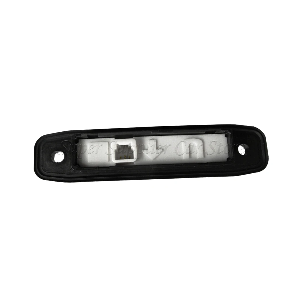 Фото 84840-28040 Кнопка открывания багажника/двери багажного отсека для Toyota Land Cruiser LC200, Lexus LX570 №3