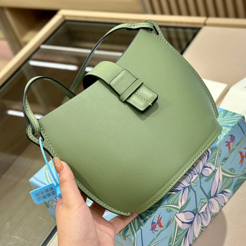 Genuine Leather 2023 New Elegant Cute Handbags Shoulder Purse Women Bags Lady Designer Crossbody Bag Fashion Women Bags