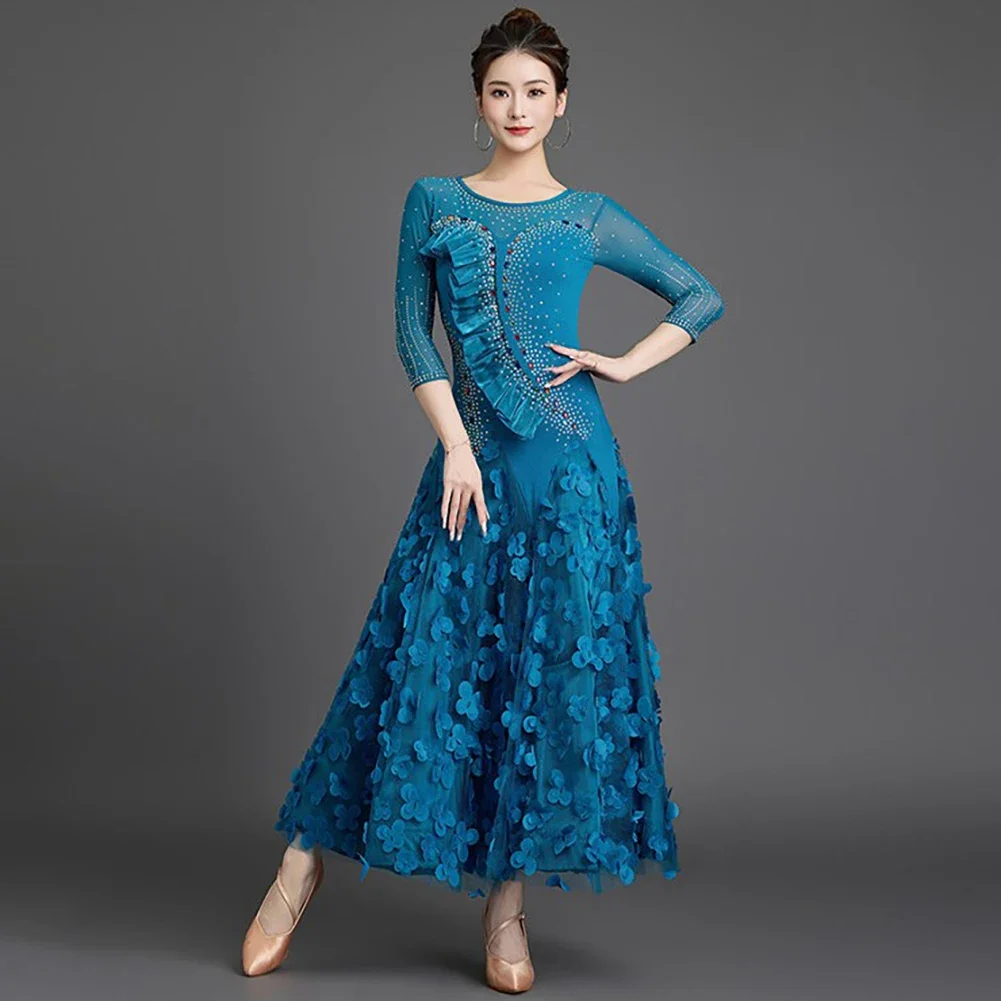 Фото Платье для бальных танцев yesBallroom Dance Pink Waltz Dress 2026: высококачественное, с рюшами, красное, профессиональное, для соревнований, с объемными лепестками, цвета павлиний синий №4