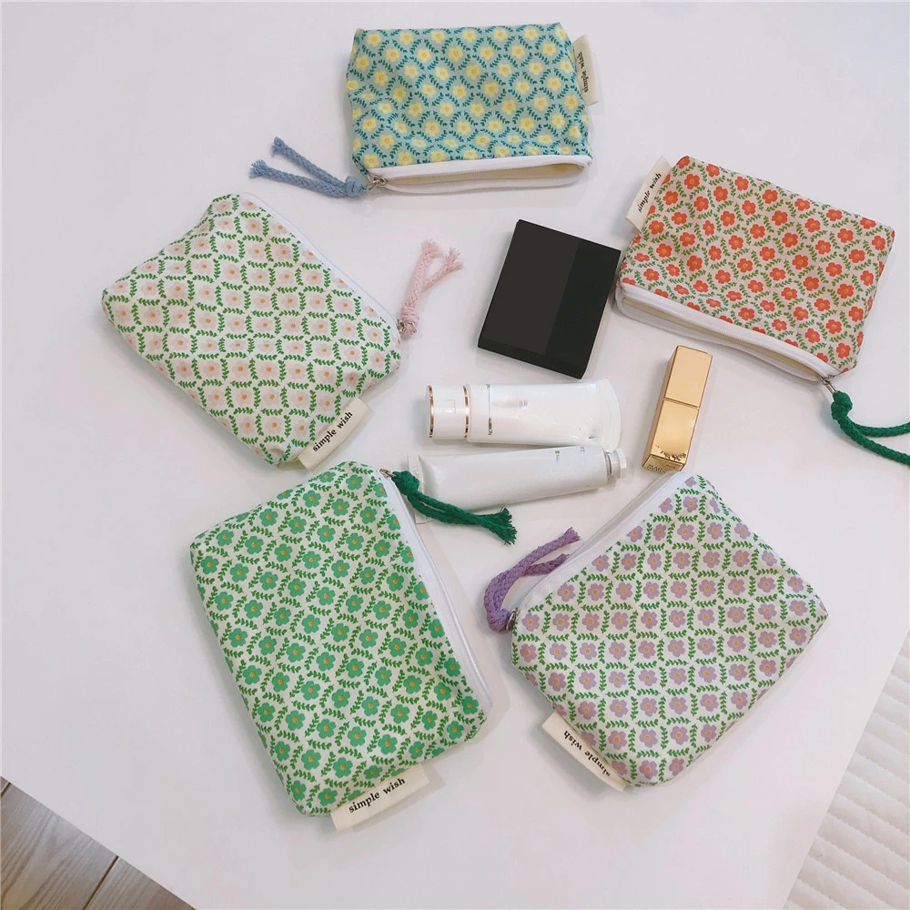 

Fashion Japan Style Flower Cosmetic Bag Cotton Fabric Female Small Purse Zipper Coin Pouch Case Women Travel Make Up Bag