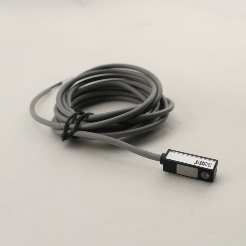 CS1-F Магнитный датчик приближенияAC/DC5-220V2-проводный CS1-69AM A D E1 G H J L M1 S U Z B1-B8 6D 8D 9D GD
