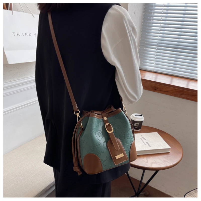 Модная плиссированная сумка-мешок FUGEER новинка 2024 милая цветная рельефная