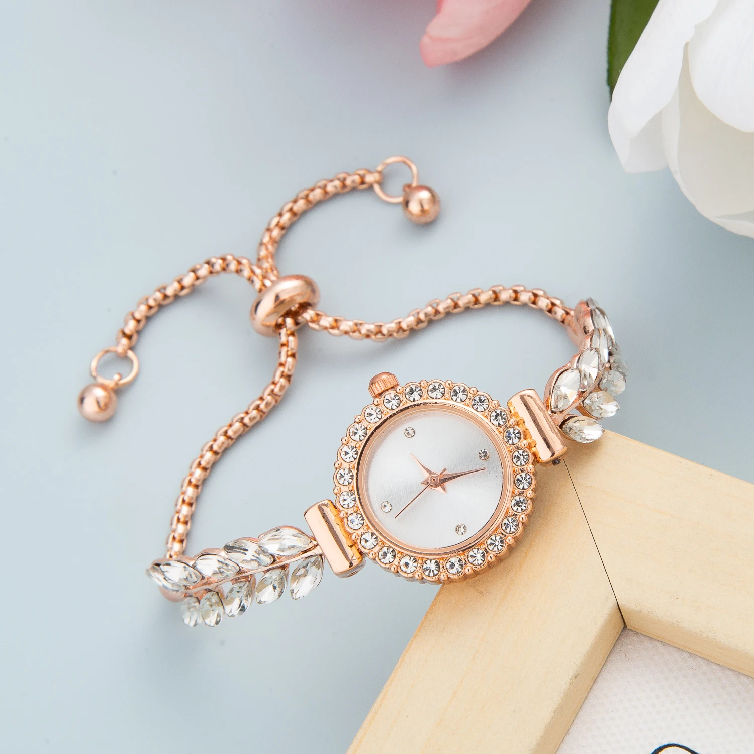 Luxury Designer Clothing Women Watches High Quality Stainless Steel Bracelet Watch fashion quartz wristwatches Free Shiping