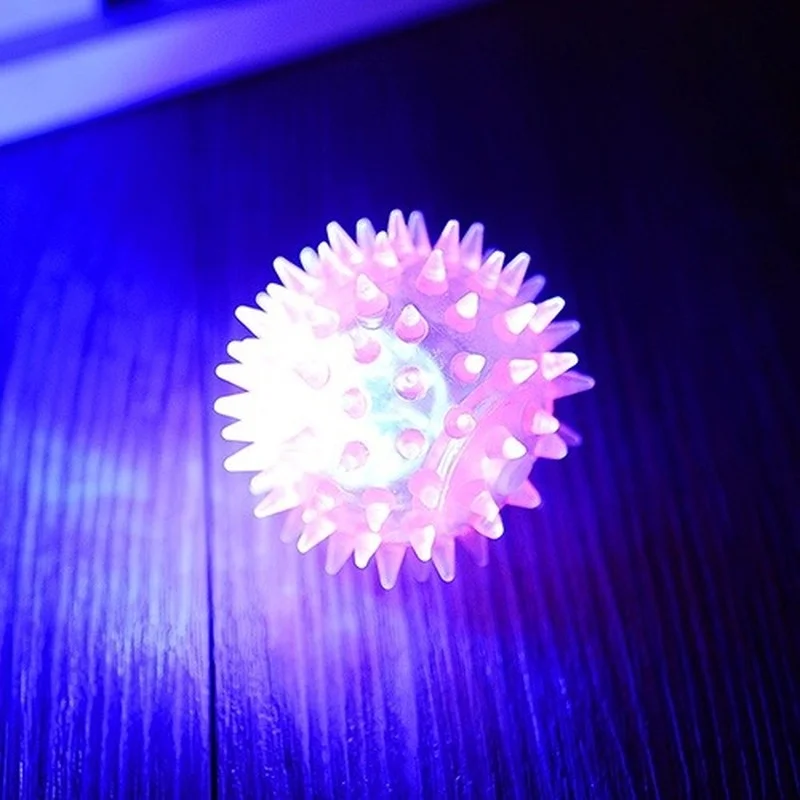 Милая игрушечная собака Щенок Домашнее животное Led писклявый резиновый Hedgehog мяч