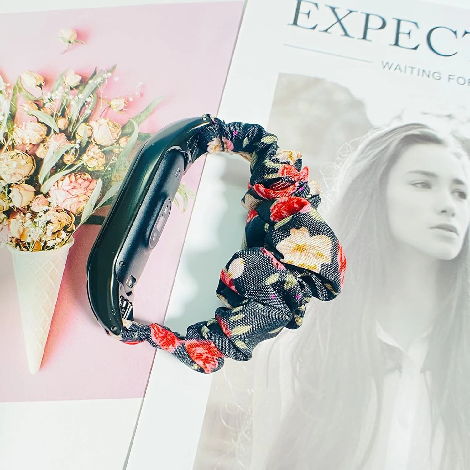 Испытайте производительность с помощью этих прочных полос Mi Band премиум-класса.