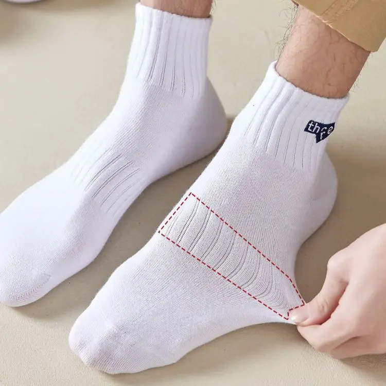 2023 All Season Men Fashion Soft Solid Casual Simple Alphabet Breathable Cotton Warm Boy Mid-height Socks
