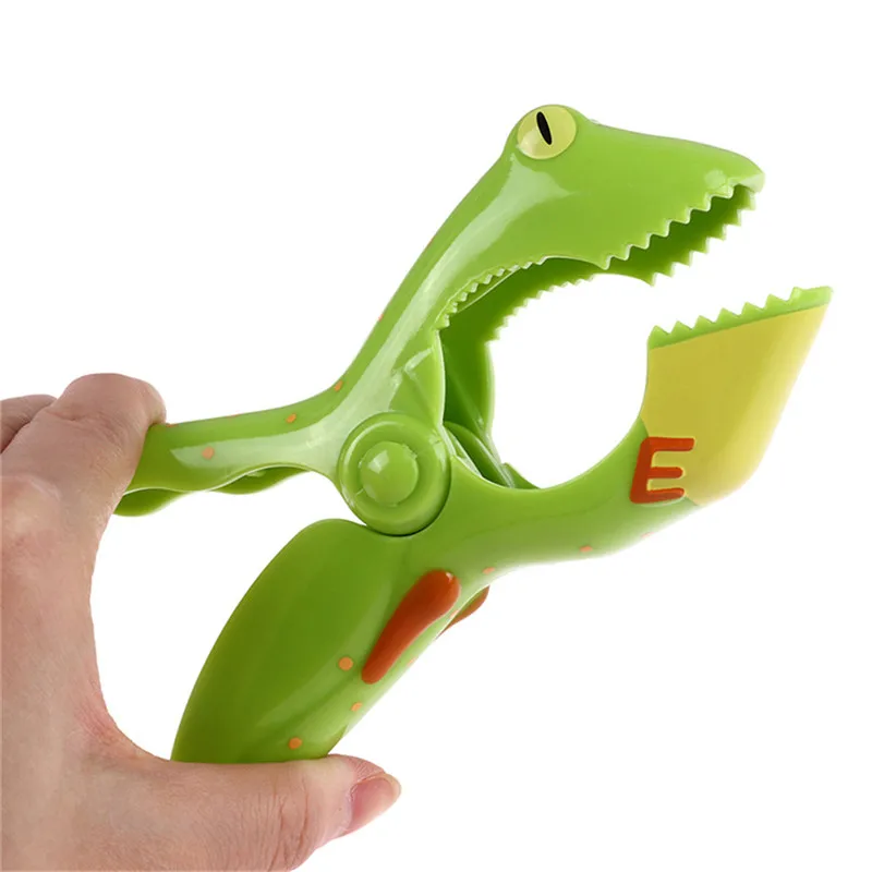 

1PCS Plastic Beach Towels Clips For Sunbeds Sun Lounger Animal Decorative Clothe Clip Clothespin