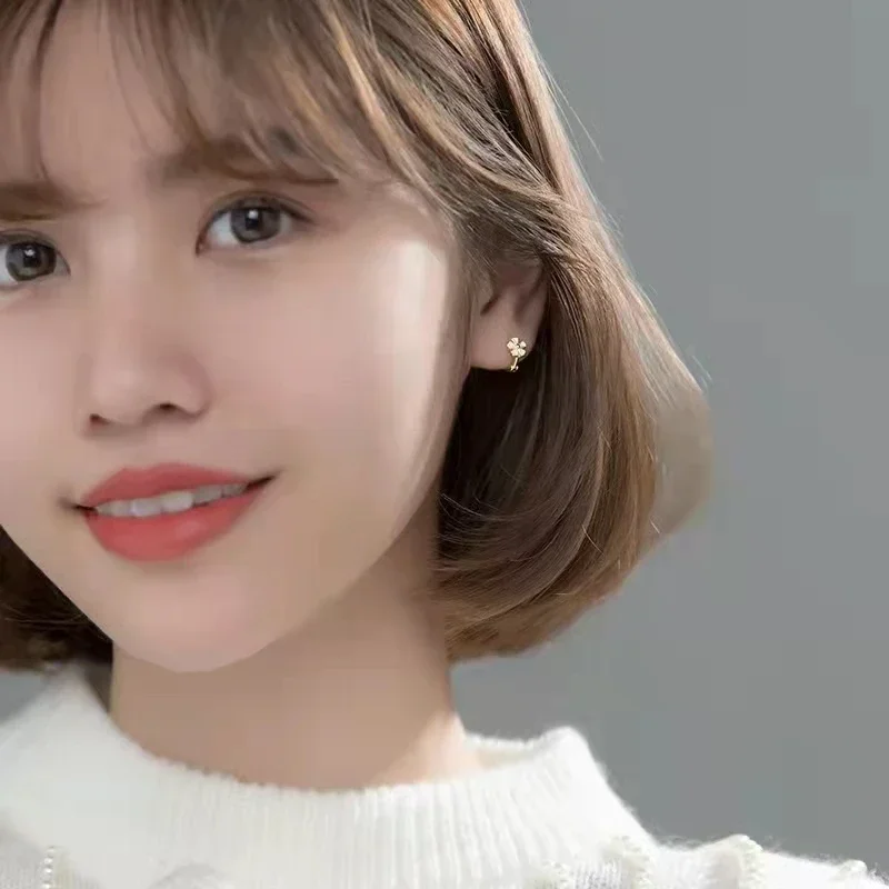 Оптовая продажа темпераментные асимметричные серьги-кольца с луной и звездой