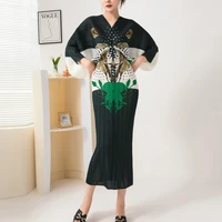 high end miyake pleated printed large size dress new 2022 spring and autumn batwing sleeve v neck slimming one step long dress