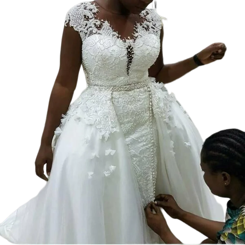 

African Lace Appliques Wedding Dresses With Detachable Train Capped Sleeves Sheer Neck Plus Size Bridal Gown with Pearls Belt