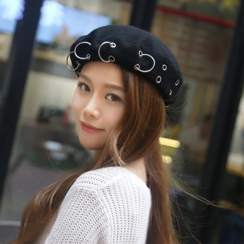 

Lolita Gothic Punk Beret Black Ring Berets Caps for Women Female Girls Iron Hoop England Style Artist Beanie Hat Fashion Hat