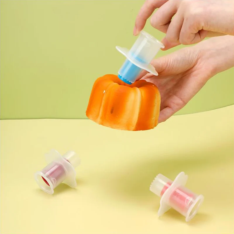 

Cupcake Cake Corer Plunger Mousse Biscuit Cutter Plastic DIY Pastry Decorating Filler Model Cookie Hole Digger For Baking Tools