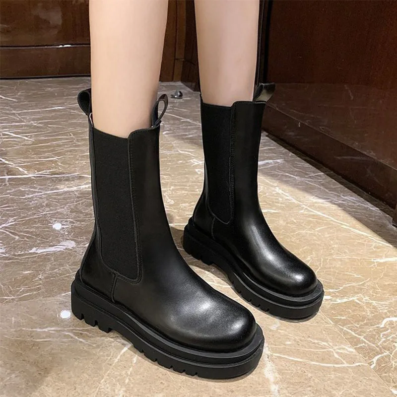 

Black Thick-soled Leather Boots Women's Spring and Autumn Mid-tube/short Chelsea Increase Boots Fashion Platform Booties