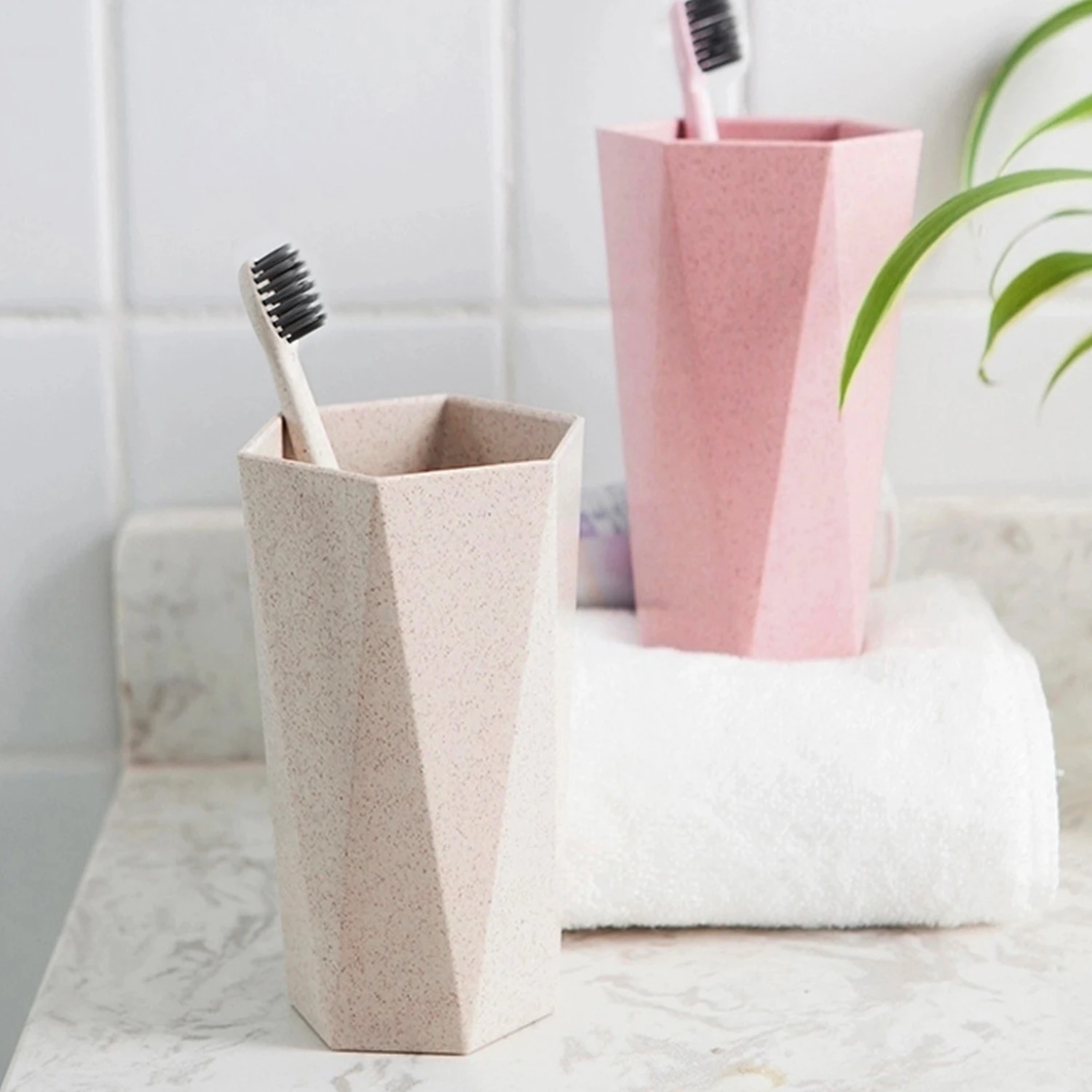 

Home Creative Simple Tooth Cylinder Brushing Cup Female Couple Diamond Portable Mouthwash Toothbrush Cup Bath Room Accessories
