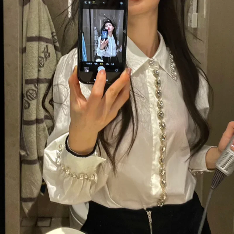 Женская Весенняя блузка с рукавами-фонариками и бусинами