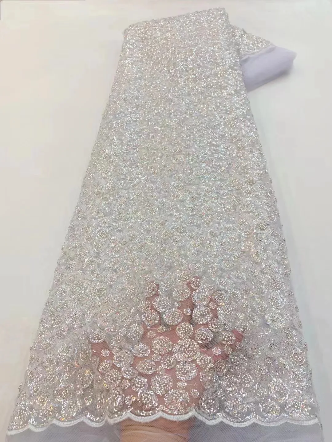 

Африканская нигерийская Свадебная белая 3D кружевная ткань 2023 Высококачественная вышивка французские Блестки из бисера кружевная ткань Роскошная A04