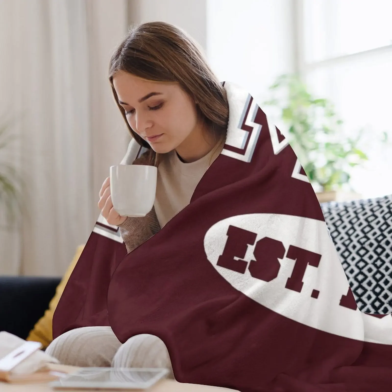 Фото MIT EST 1861 |   Плед MASSACHUSETTS VARSITY, уютное одеяло для сна, подарок для мамы и папы №3