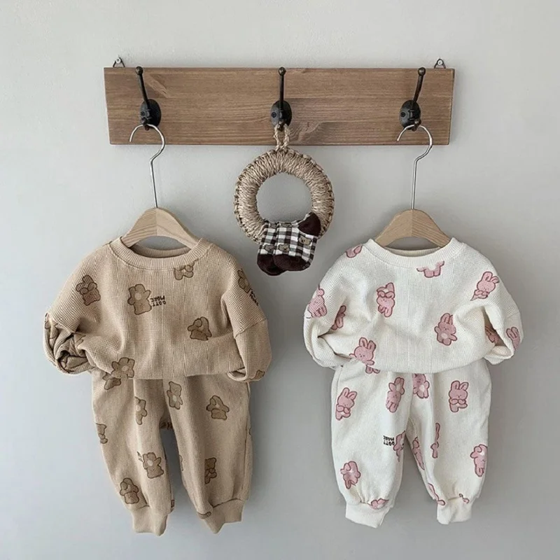 

Children's suit 2022 spring girls cotton waffle bear print pullover suit boy baby leisure sports two-piece suit 0-3 years old