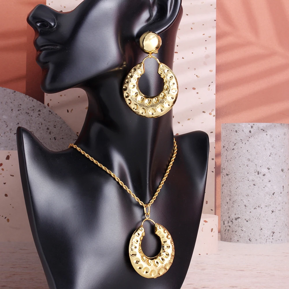 

Dubai Golden Jewelry Sets for Women Luxury Large Pendant Necklace Earrings Sets Gold Plated Women Necklace Costume Jewelry