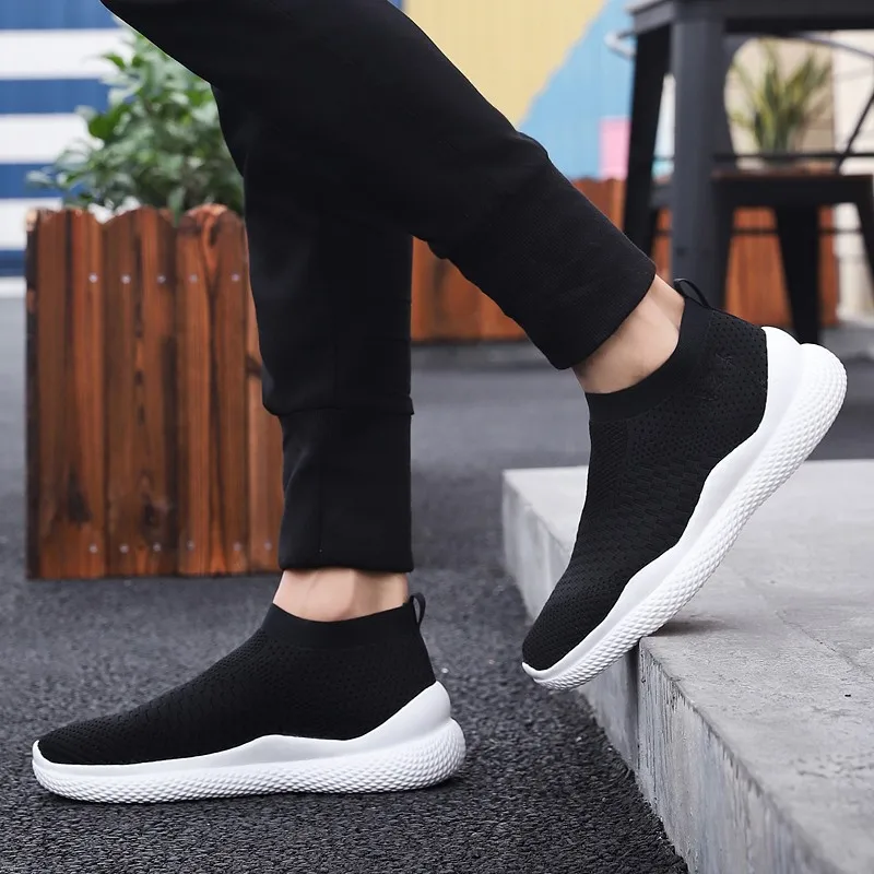 Walking shoes sports men's new lightweight woven shoes shoes casual shoes breathable socks casual sports shoes autumn air 2020