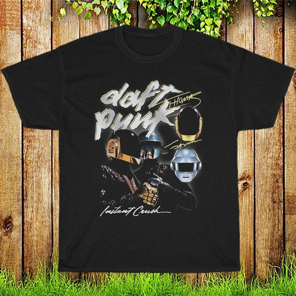

Футболка Daft Punk