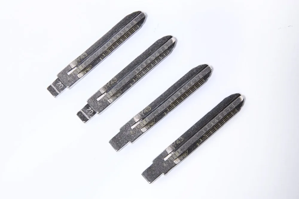 

10pcs/lot TOY43 Key Blade Engraved Line Universal Remotes NO. 02 For Crown Camry