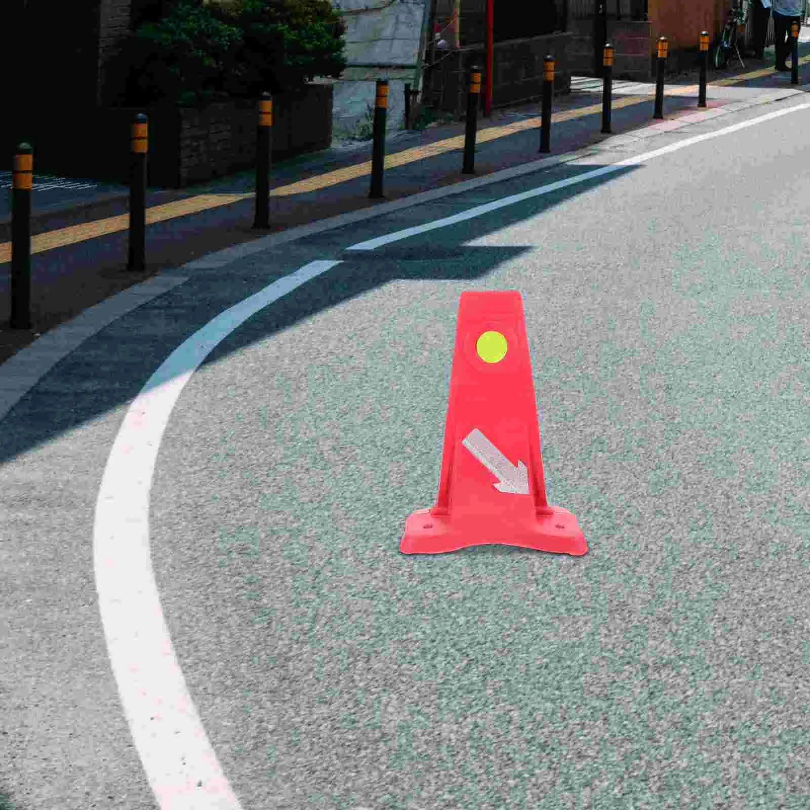 

Traffic Cone Automobile Diverter Sign Reflective Traffic Cone Outdoor Traffic Cone Warning Sign