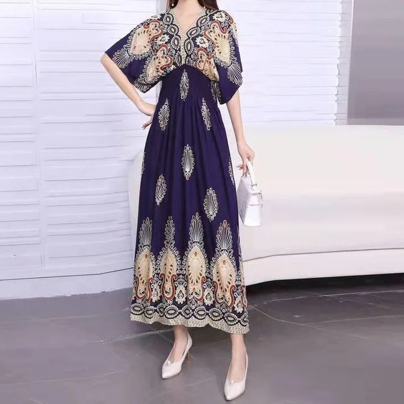 

Женское винтажное платье-макси с цветочным принтом и полурукавом