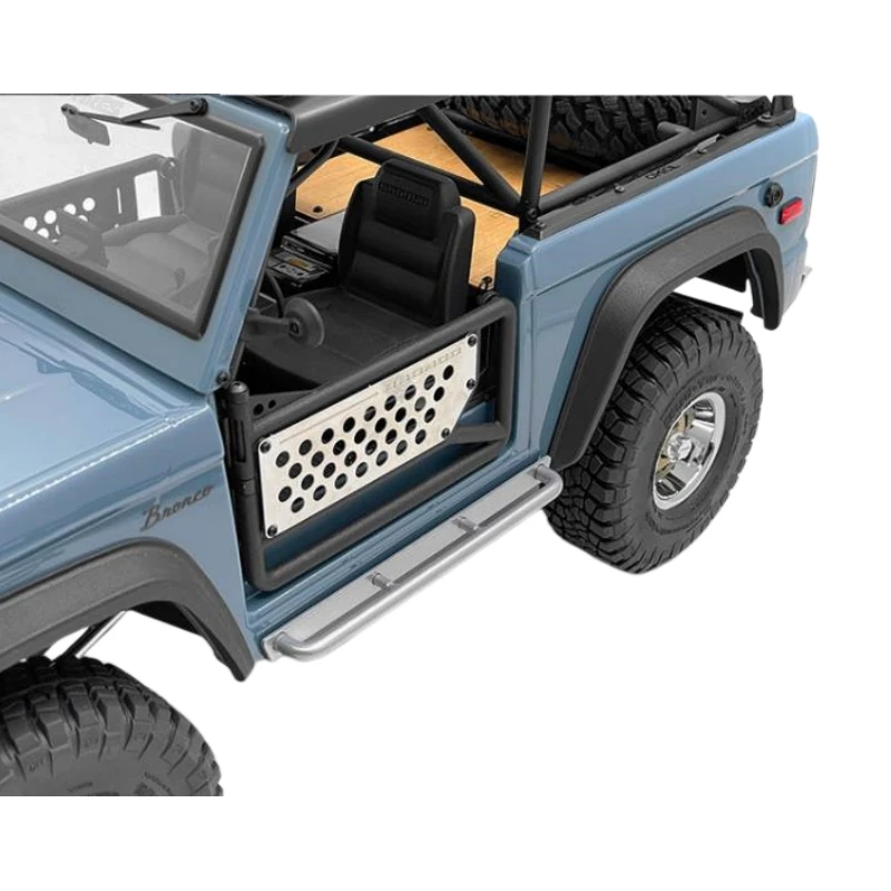 Фото 1/10 Радиоуправляемый гусеничный автомобиль Axial SCX10 iii шасси, корпус Бронко, цельнометаллический Боковой бампер, педаль №5