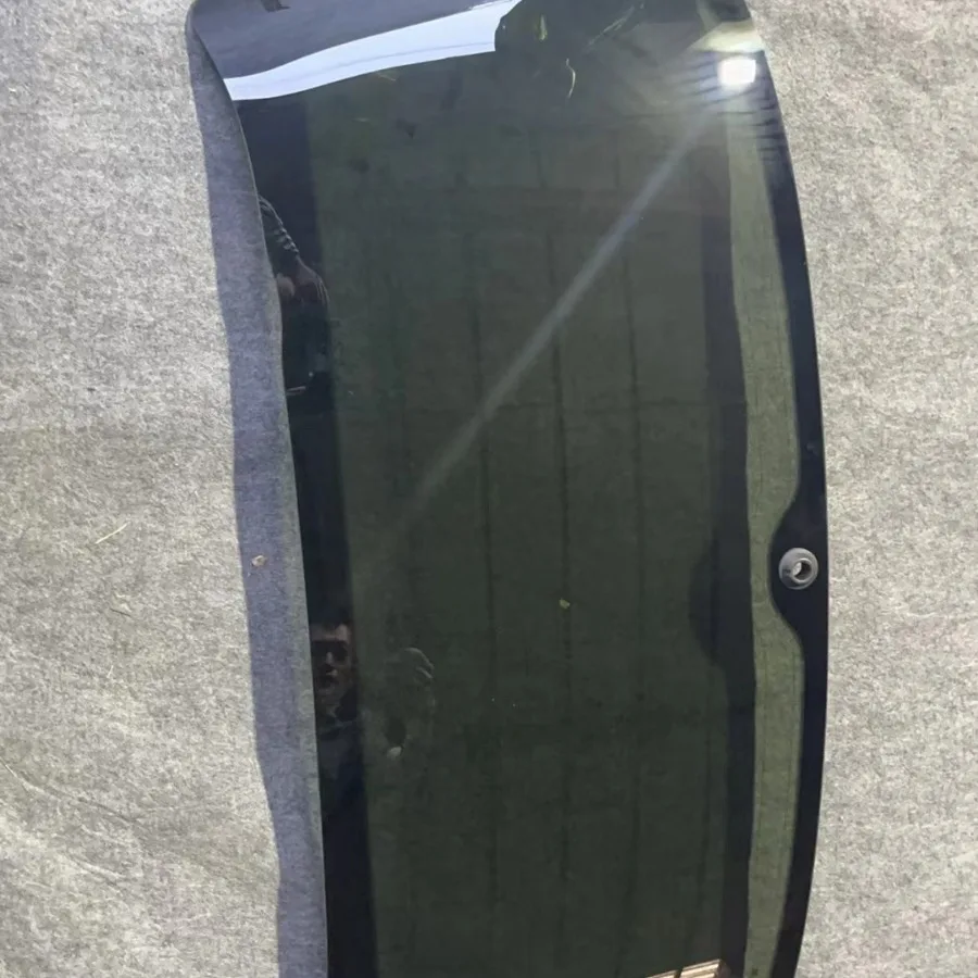 ID6crozz заднее лобовое стекло 12D 845051 E