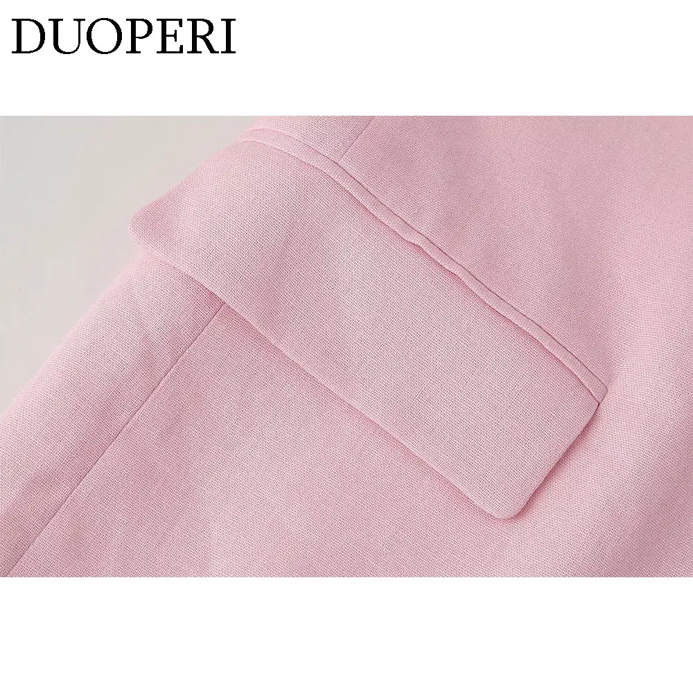 Розово-розовый женский пиджак с английским воротником и длинными рукавами от